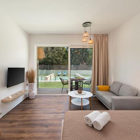 Theros Suites CCharaki Exterior foto